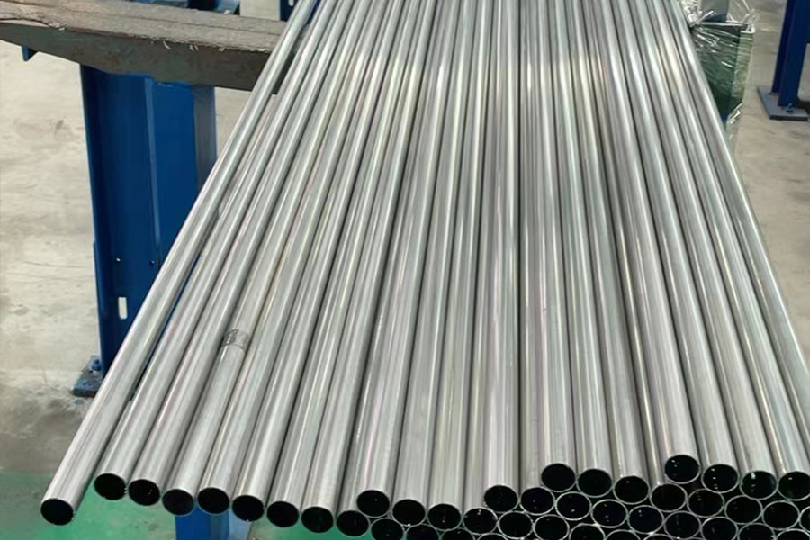 STAINLESS-STEEL--PIPE
